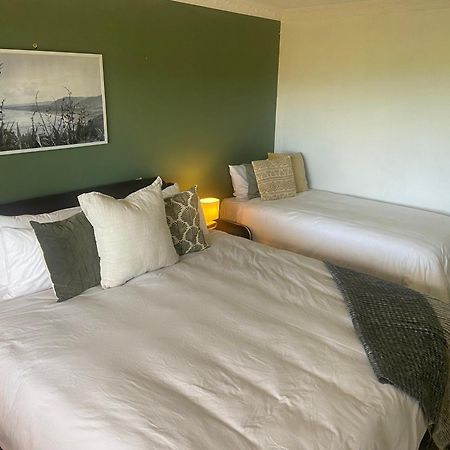 Fairhall Guest Lodge Woodbourne Extérieur photo