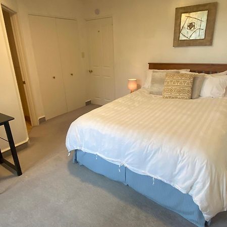 Fairhall Guest Lodge Woodbourne Extérieur photo