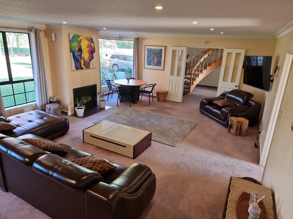 Fairhall Guest Lodge Woodbourne Extérieur photo