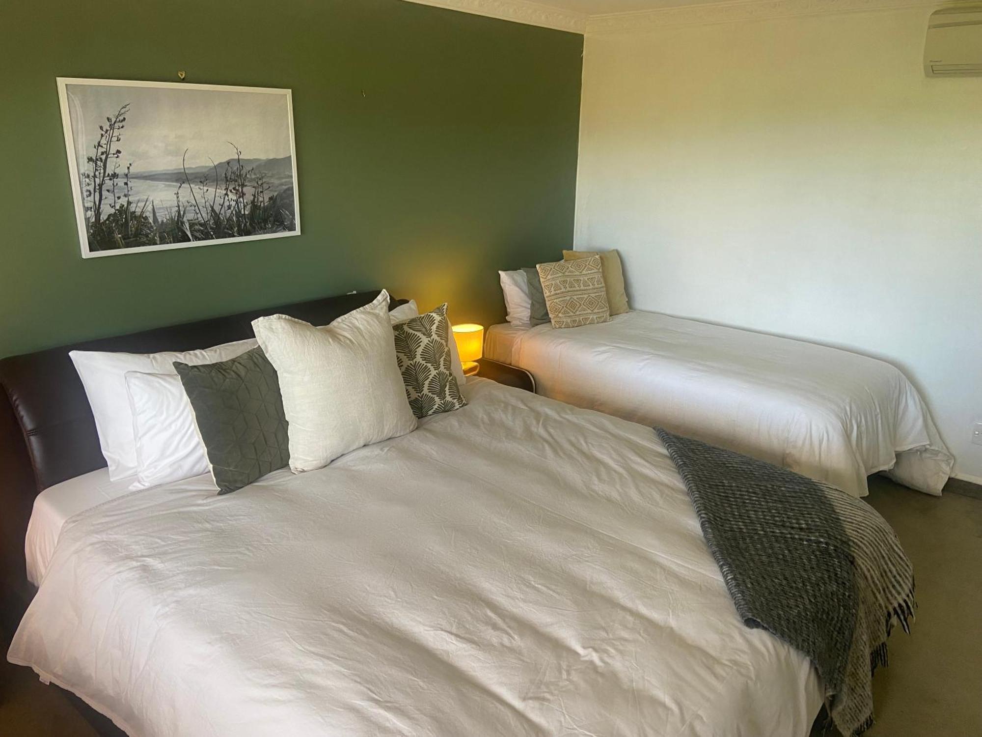 Fairhall Guest Lodge Woodbourne Extérieur photo