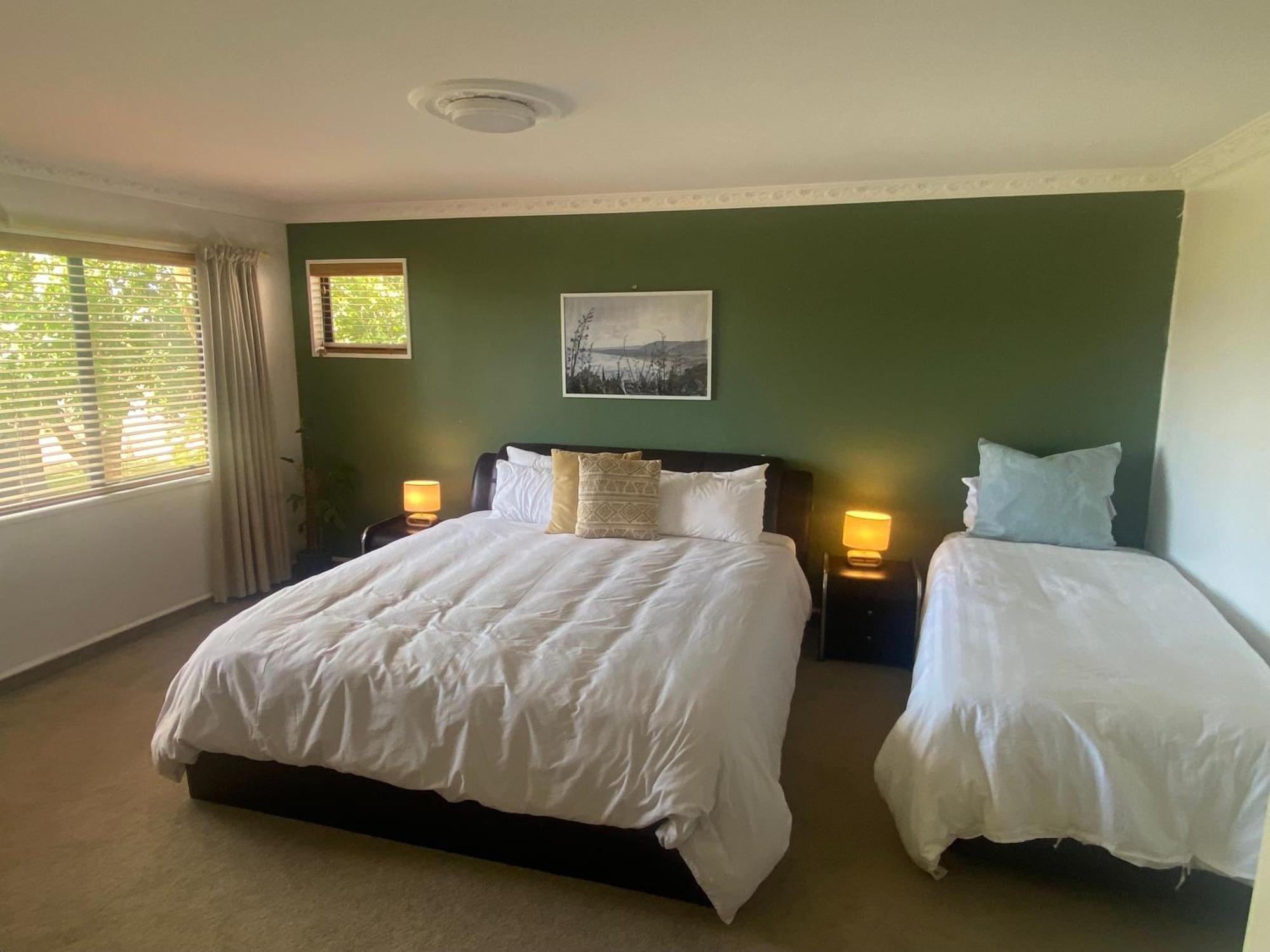 Fairhall Guest Lodge Woodbourne Extérieur photo