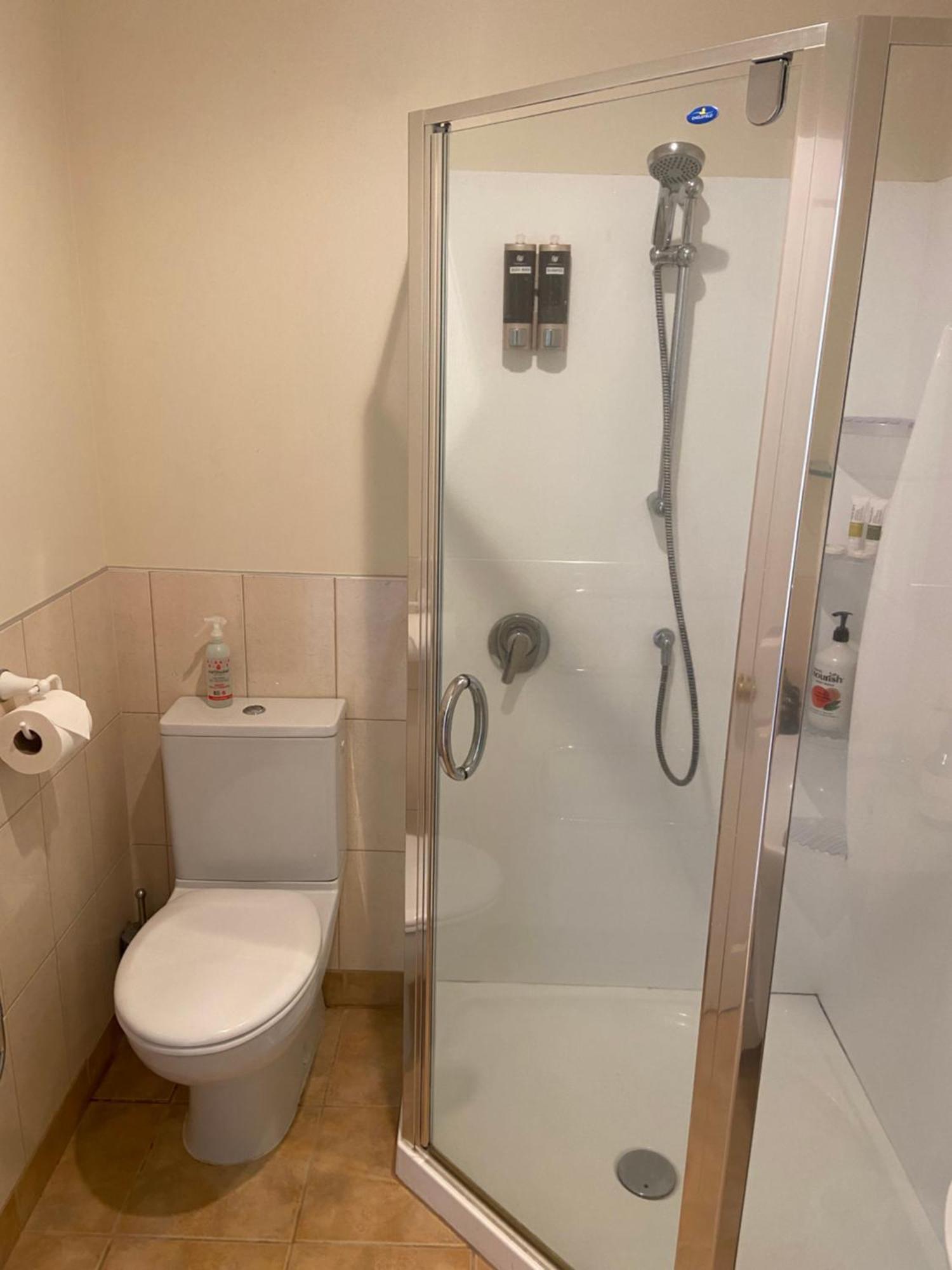 Fairhall Guest Lodge Woodbourne Extérieur photo